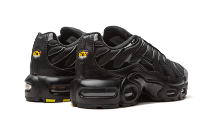 Air Max Plus GS "Triple Black" CD0609 001